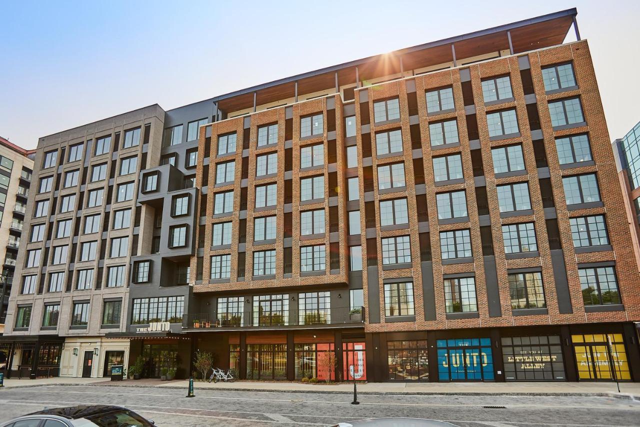 The Junto Hotel Columbus Exterior photo