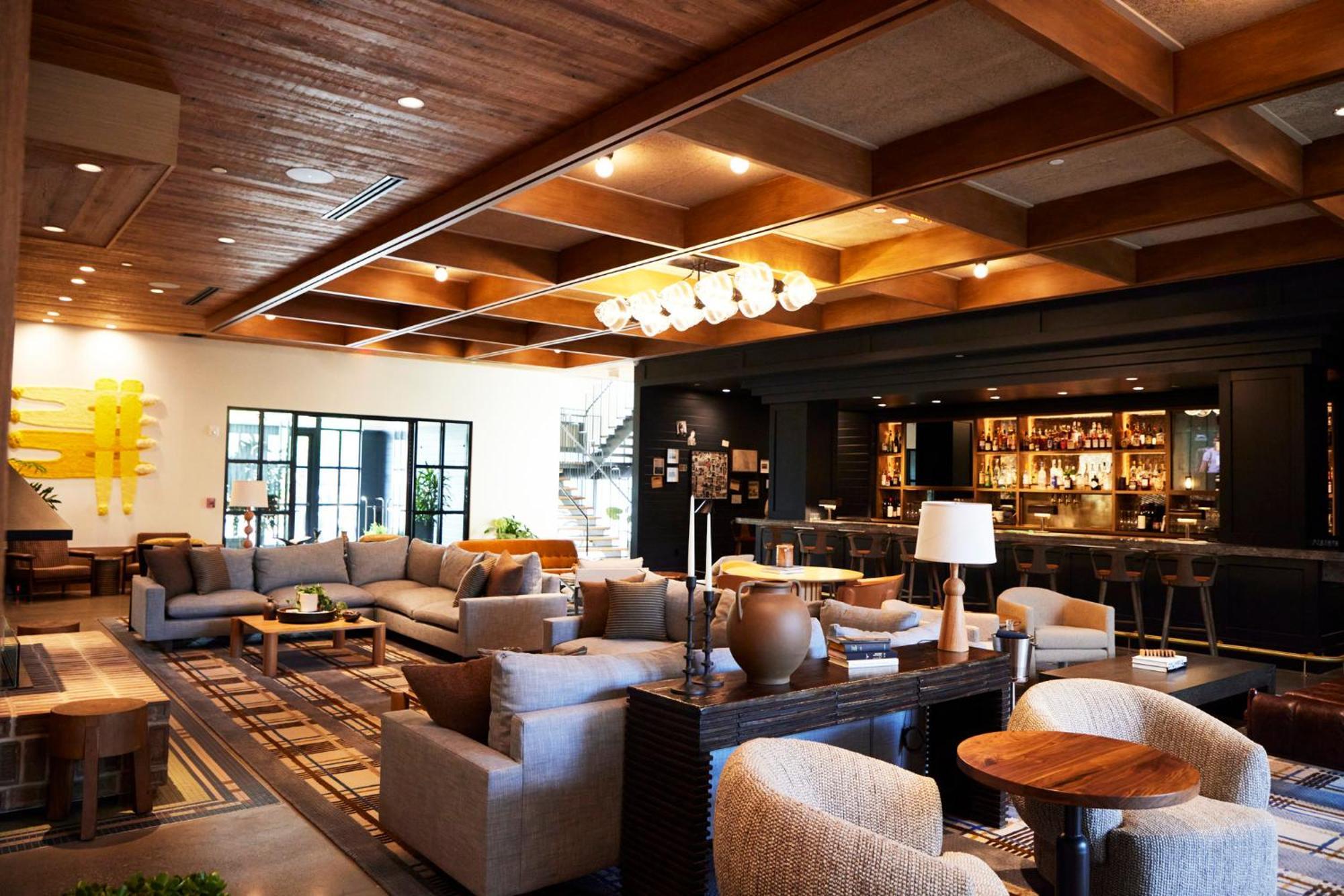The Junto Hotel Columbus Exterior photo